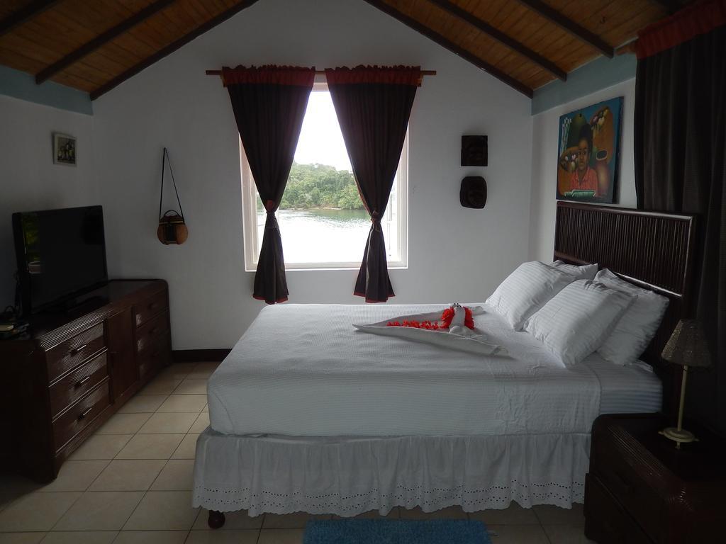 Moon San Villa At The Blue Lagoon Порт Антонио Екстериор снимка